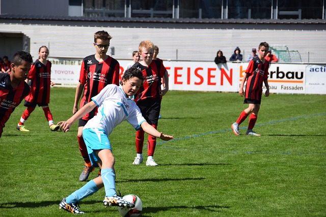 力受到不小 力受到不小